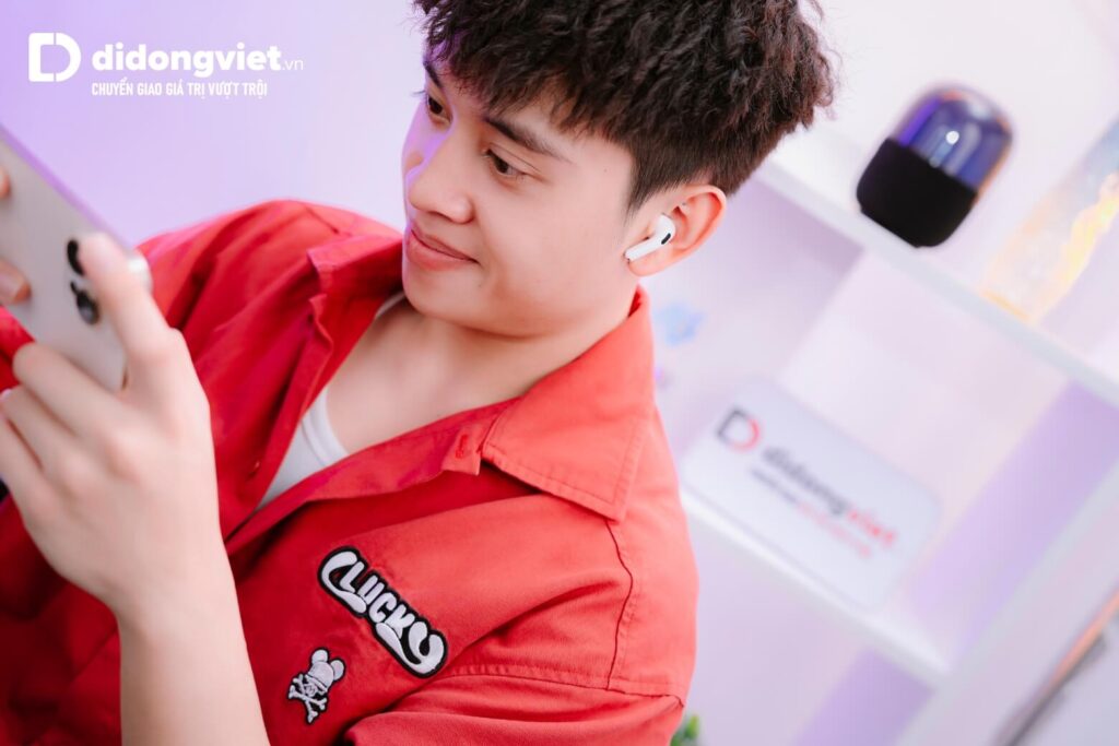 Trên tay AirPods 4: Giải mã cảm giác đeo và trải nghiệm chống ồn thực tế 10 Trên tay AirPods 4