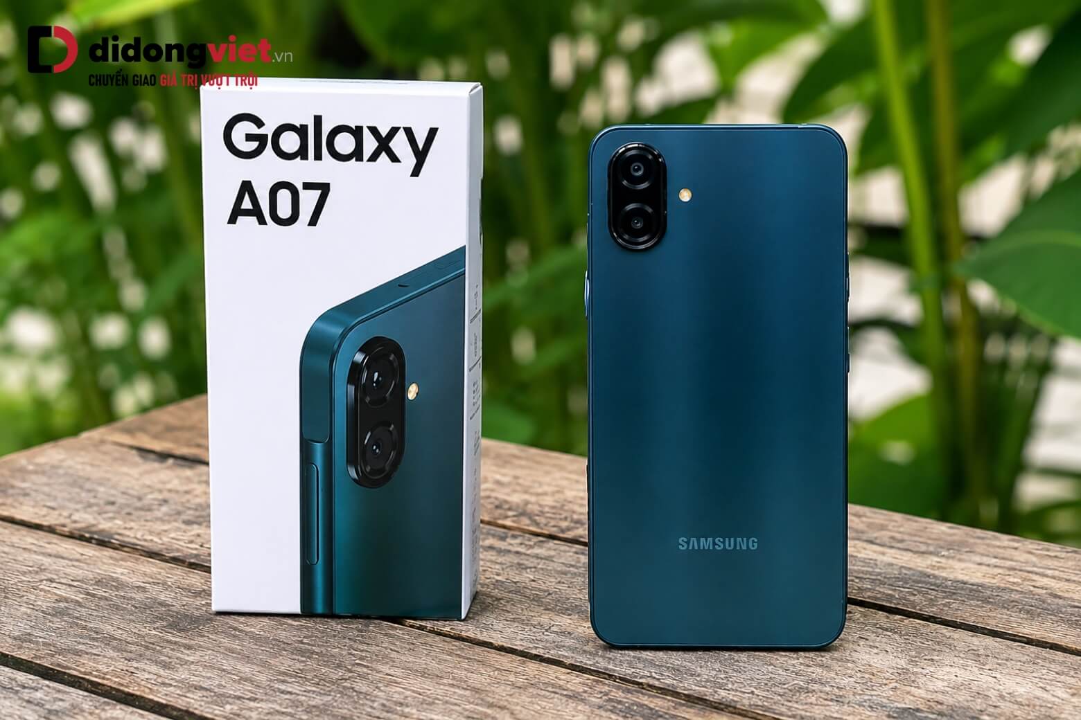 Trải nghiệm trên tay Samsung Galaxy A07 5G về thiết kế và trải nghiệm thực tế 8 Trên tay Samsung Galaxy A07 5G mặt lưng Polymer nhám