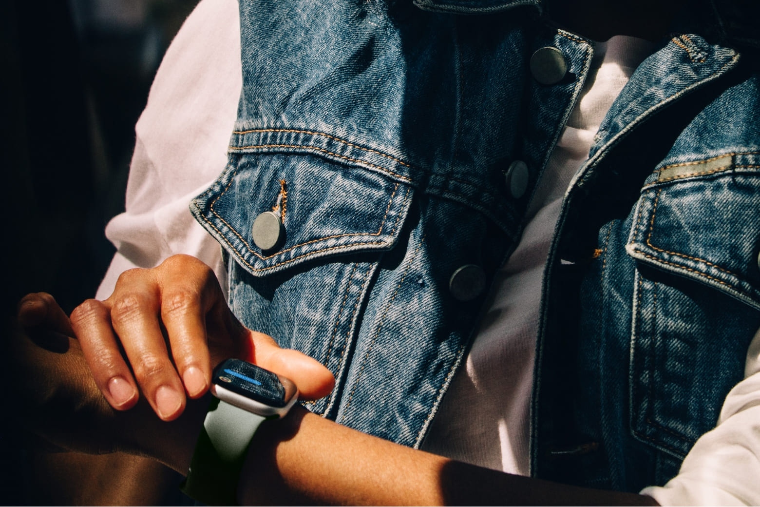 Có nên mua Apple Watch Series 11? Phân tích trước khi quyết định 14 Trước khi xuống tiền, hãy cân nhắc khả năng tương thích, pin và chất liệu vỏ