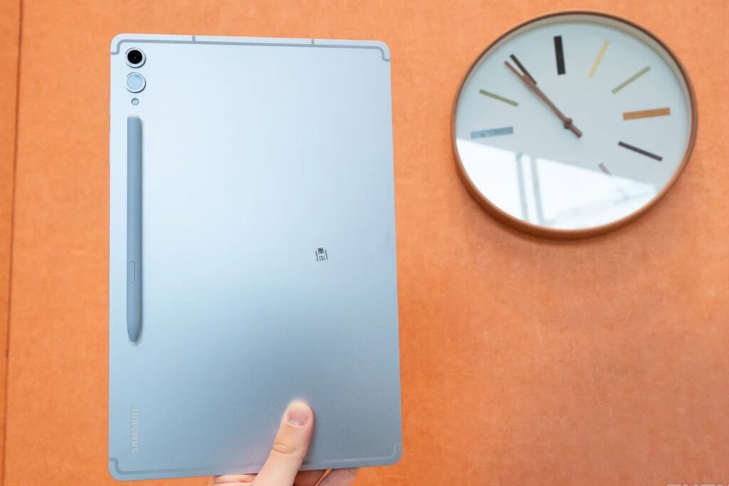 Đánh giá hiệu năng Samsung Tab S10 Plus thực tế: Có thể thay thế laptop? 9 Đánh giá hiệu năng Samsung Tab S10 Plus thực tế - Galaxy AI đáp ứng nhanh