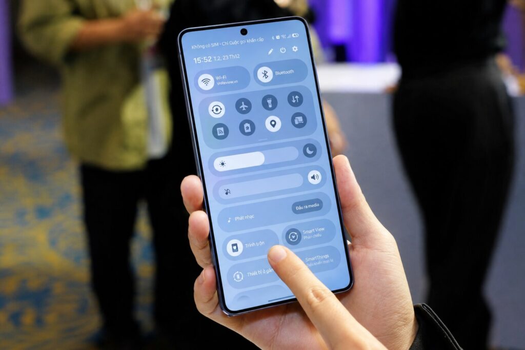 Đánh giá màn hình Samsung Galaxy S26 FE: Trải nghiệm sử dụng thực tế 6 Đánh giá màn hình Samsung Galaxy S26 FE