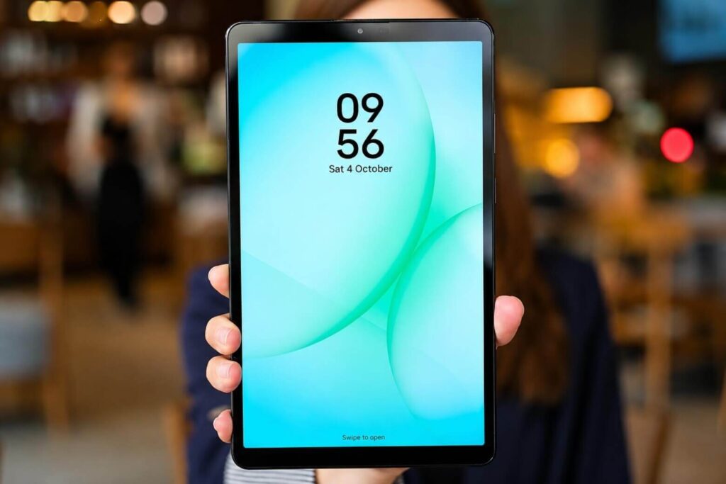 Đánh giá pin Samsung Tab A11 Plus: Thời gian sạc 25W và thời lượng sử dụng thực tế 5 Thời lượng pin ấn tượng, đáp ứng tốt nhu cầu xem video liên tục.