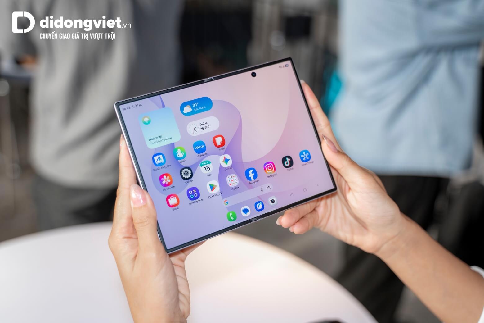 Trải nghiệm đa nhiệm với Galaxy AI trên dòng Samsung Galaxy Z Fold8 Series 6 Galaxy AI trên dòng Samsung Galaxy Z Fold8 Series không S Pen