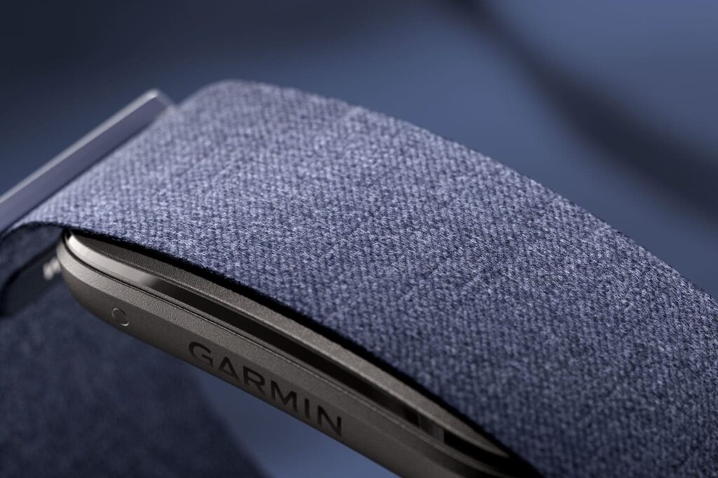 Vòng đeo tay thông minh Garmin CIRQA chính thức mở đặt trước tại Di Động Việt 22.07 - 13.08 6 Vòng đeo tay thông minh Garmin CIRQA chính thức mở đặt trước tại Di Động Việt 22.07 - 13.08