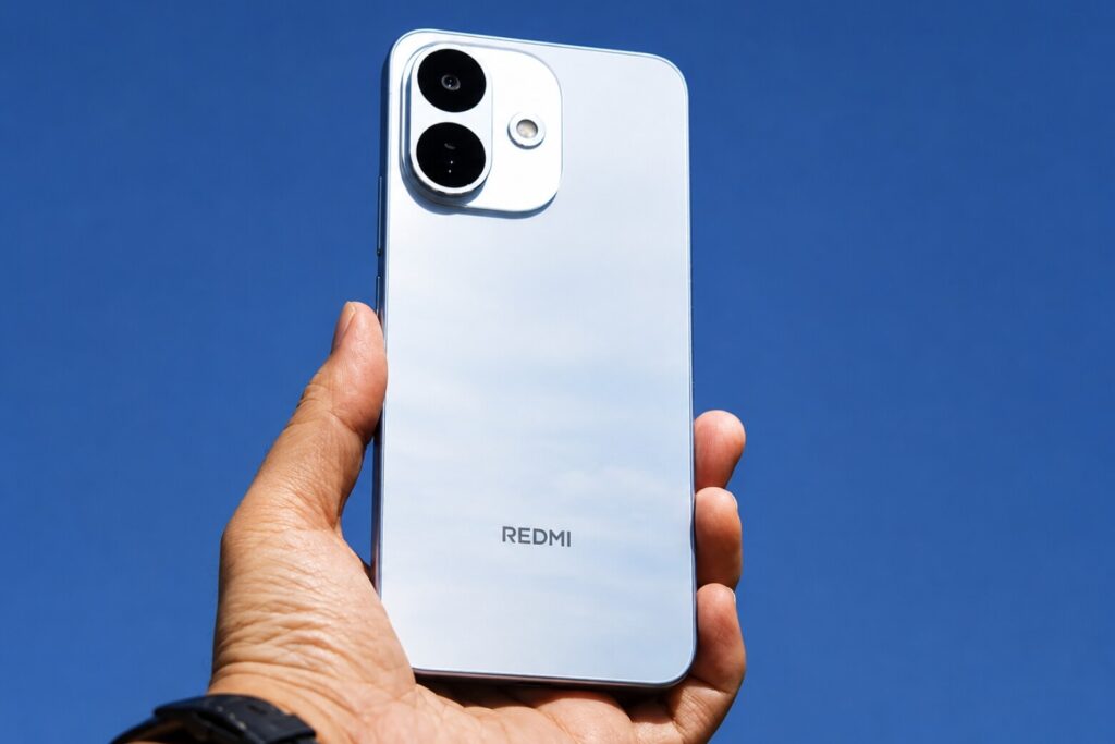So sánh REDMI Note 17 Pro 5G và Samsung Galaxy A57: Đâu là lựa chọn thực tế hơn? 7 so sanh redmi note 17 pro 5g va samsung galaxy a57 thiet ke va cam giac cam nam didongviet