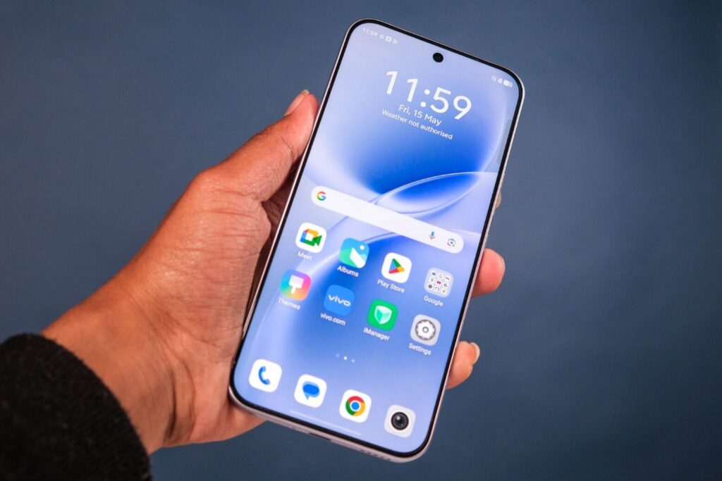So sánh REDMI Note 17 Pro 5G và vivo V70 FE: Đâu là lựa chọn phù hợp với nhu cầu của bạn? 9 vivo V70 FE mạnh hơn về hiệu năng nhờ Dimensity 7360 Turbo, RAM LPDDR5 và UFS 3.1.