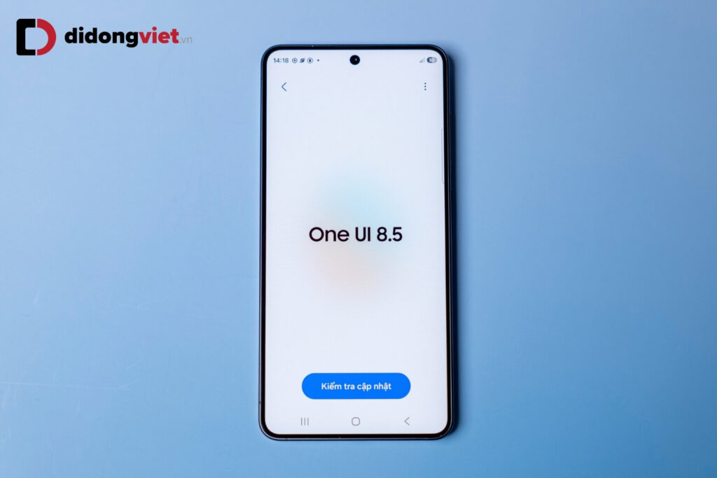 So sánh Samsung Galaxy S26 FE và Galaxy S26 trong ngân sách từ 15 đến 20 triệu 11 Galaxy S26 nổi bật với 12GB RAM và USB 3.2 Gen 1, tối ưu đa nhiệm và truyền tải dữ liệu nhanh.