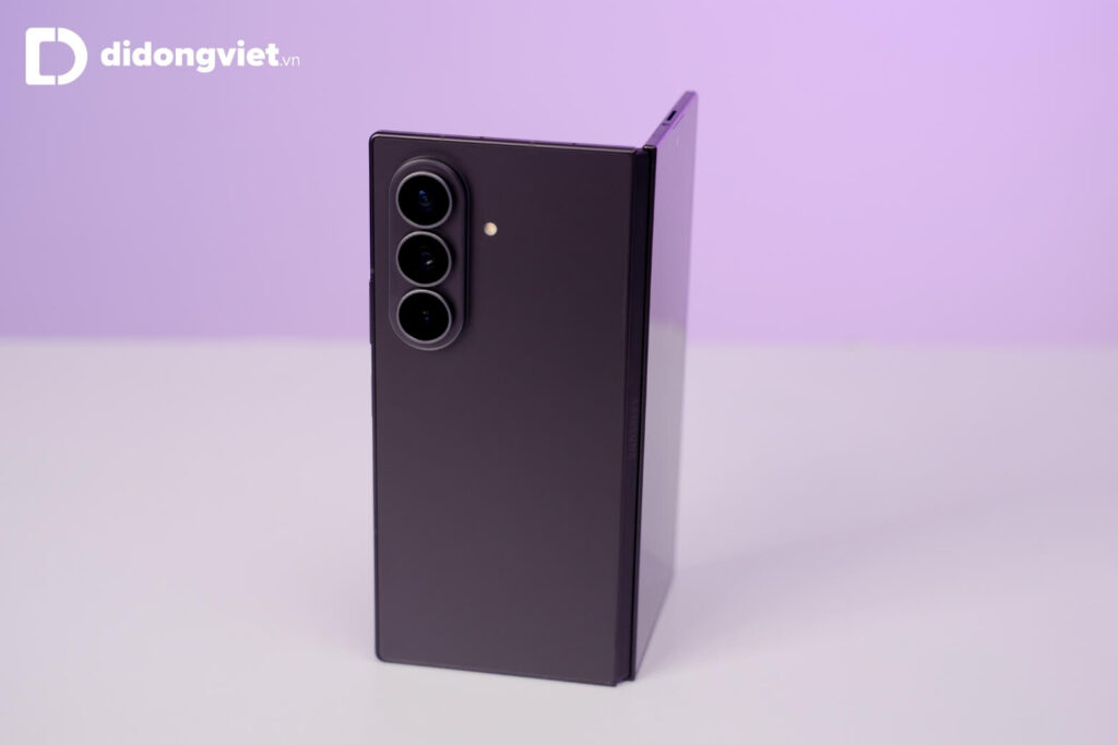 So sánh Samsung Galaxy Z Fold8 Ultra vs Fold8 và Z Flip8: Nên chọn mẫu nào? 17 So sánh Samsung Galaxy Z Fold8 Ultra vs Fold8 và Z Flip8