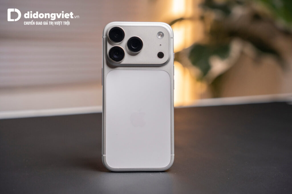 Trên tay iPhone 17 Pro: Cảm giác cầm nắm thực tế và bài toán lên đời 8 Trên tay iPhone 17 Pro