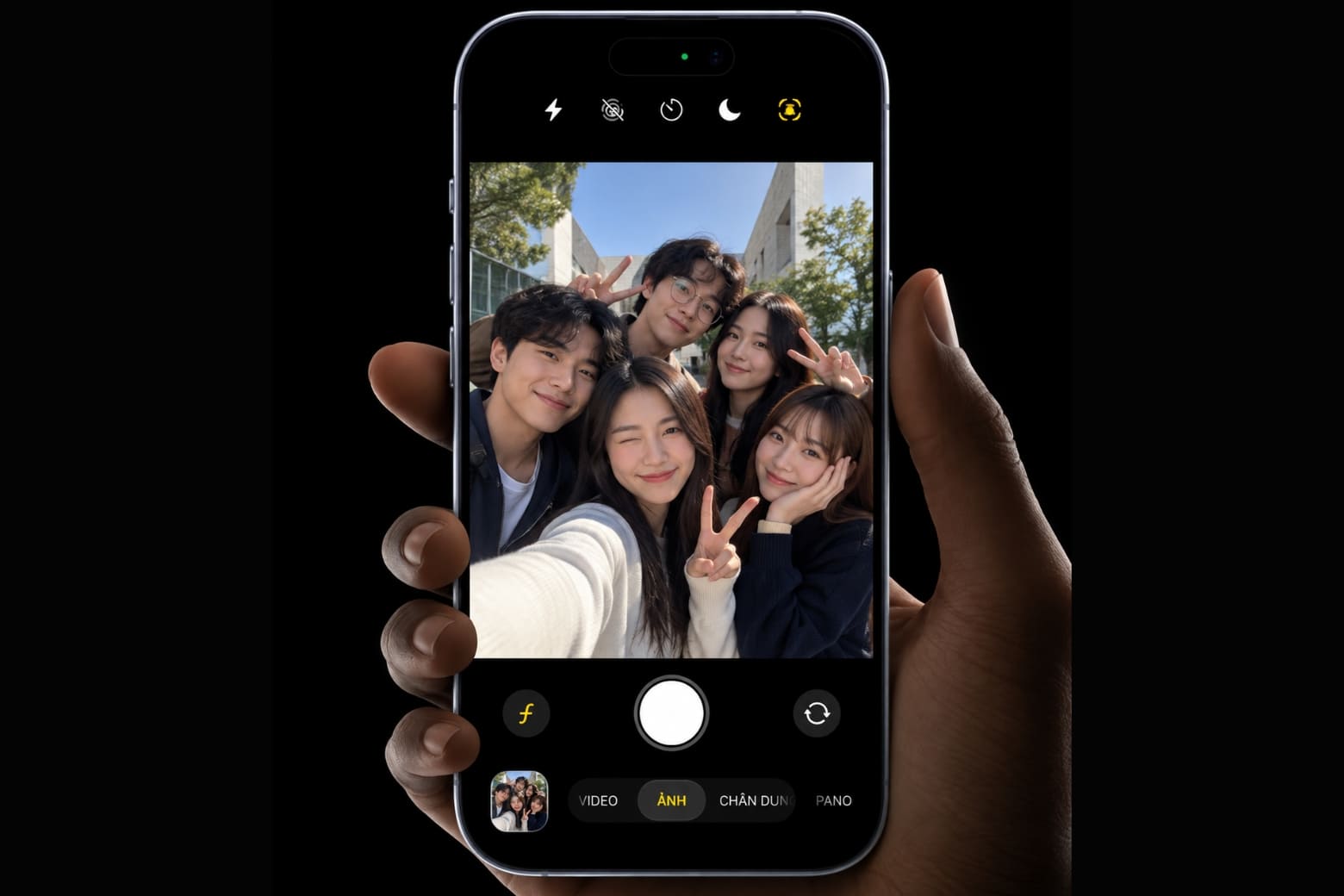 Đánh giá camera iPhone 18 Pro Max: Khẩu độ thay đổi có gì mới? 11 Center Stage tự động điều chỉnh khung hình khi selfie