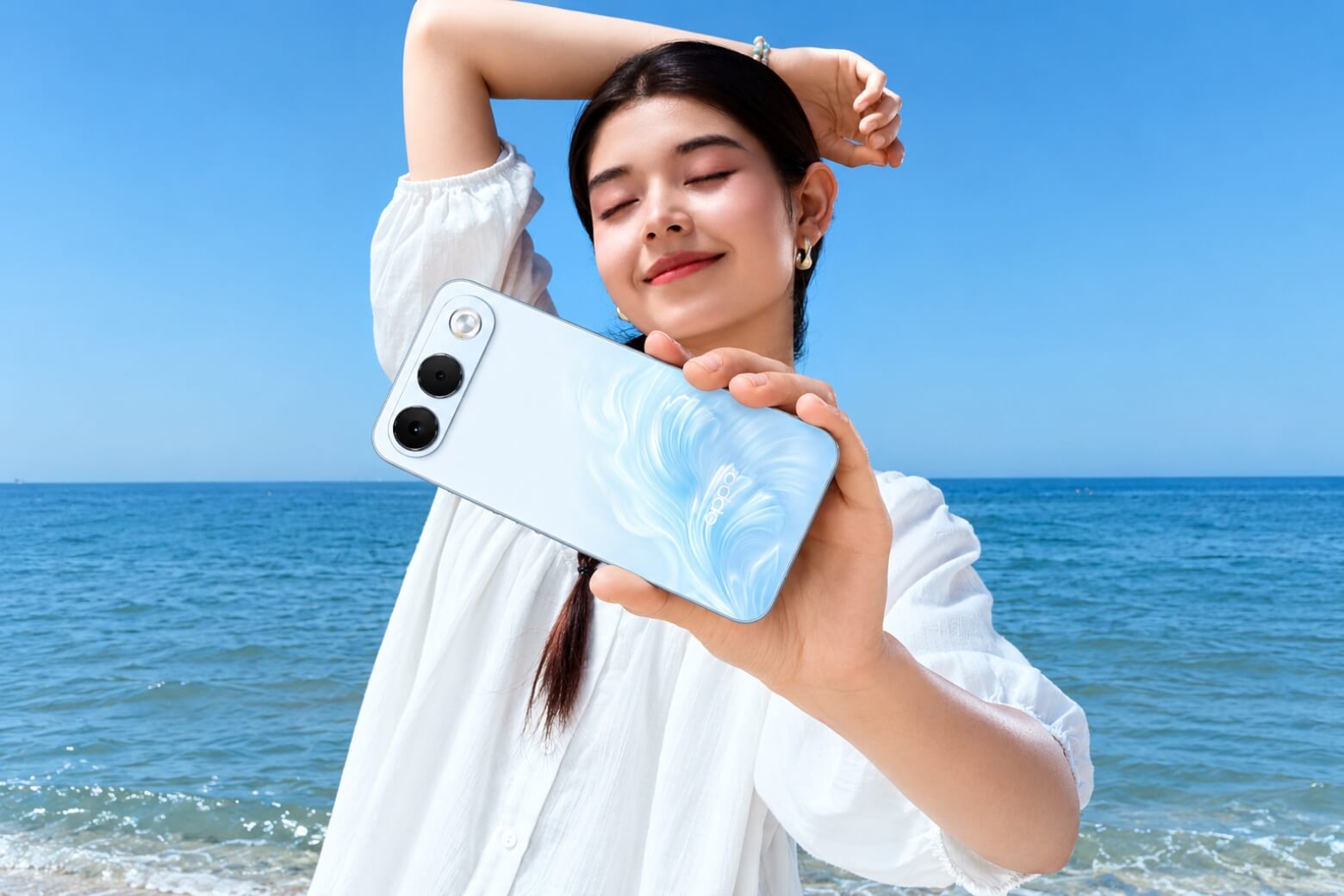 Đánh giá thiết kế OPPO A7 Pro: Ngoại hình vân sóng 3D và độ bền IP69K 10 Đánh giá thiết kế OPPO A7 Pro mặt lưng vân sóng