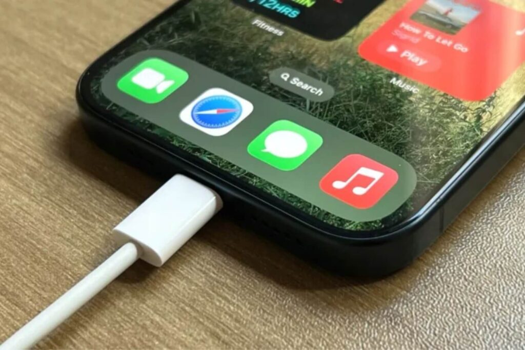 So sánh iPhone 18 Pro và iPhone 15 Pro sau 3 năm sử dụng 21 iPhone 15 Pro cho thời lượng phát video liên tục lên đến 23 giờ