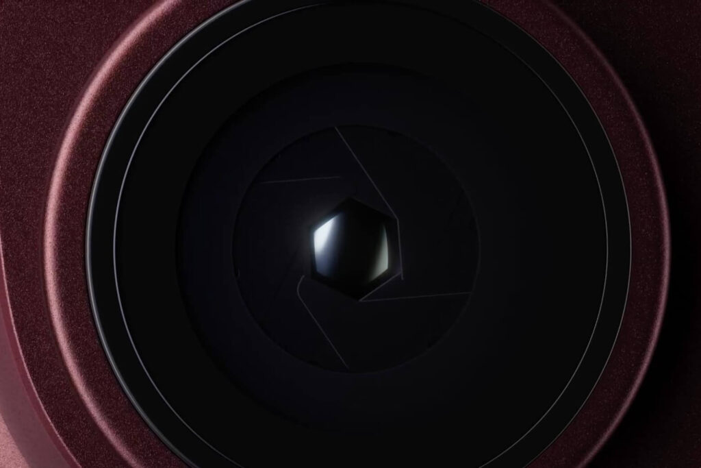 So sánh iPhone 18 Pro và iPhone 16 Pro thực tế để quyết định nâng cấp sau 2 năm 9 iPhone 18 Pro nổi bật với camera khẩu độ vật lý ƒ/1,48–ƒ/4,0 và Telephoto 48MP hỗ trợ zoom quang học 8x