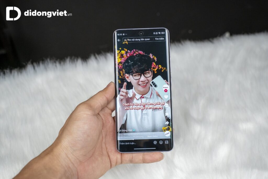 So sánh OPPO A6t Pro và REDMI Note 15 5G giữa độ bền thực tế và cấu hình phần cứng 21 REDMI Note 15 5G nổi bật với pin Silicon-Carbon 5520mAh, sạc 45W và sạc ngược 18W.