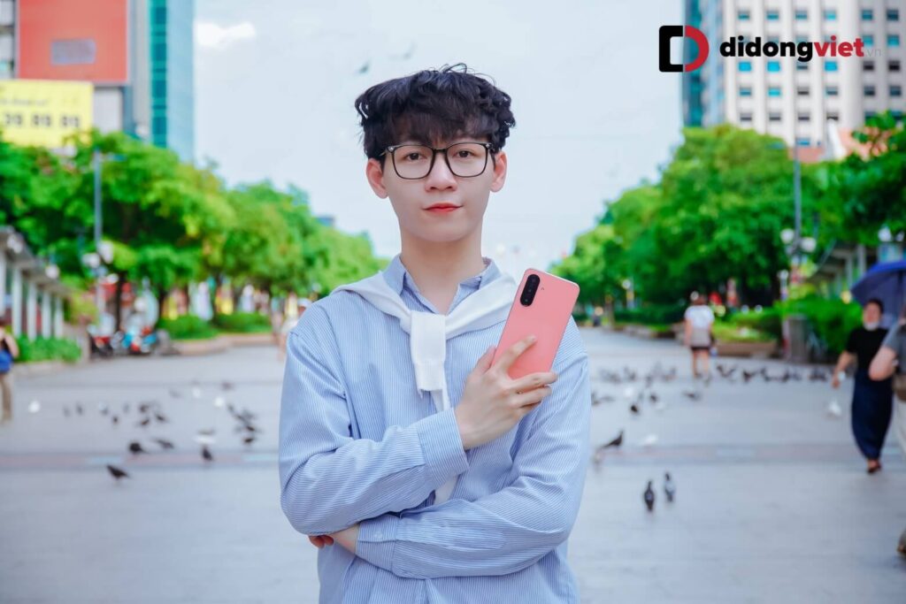So sánh OPPO A6t Pro và Samsung Galaxy A26 5G chi tiết về thông số và trải nghiệm thực tế 20 Galaxy A26 5G nổi bật với pin 5.000mAh, màn hình Super AMOLED tiết kiệm điện