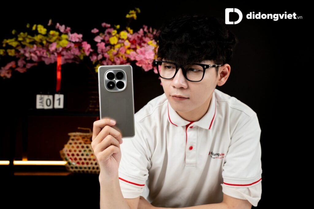 So sánh REDMI Note 17 Pro 5G và REDMI Note 15 Pro 5G: Có đáng lên đời? 11 REDMI Note 15 Pro 5G nổi bật với camera 200MP OIS và hiệu năng mạnh mẽ.