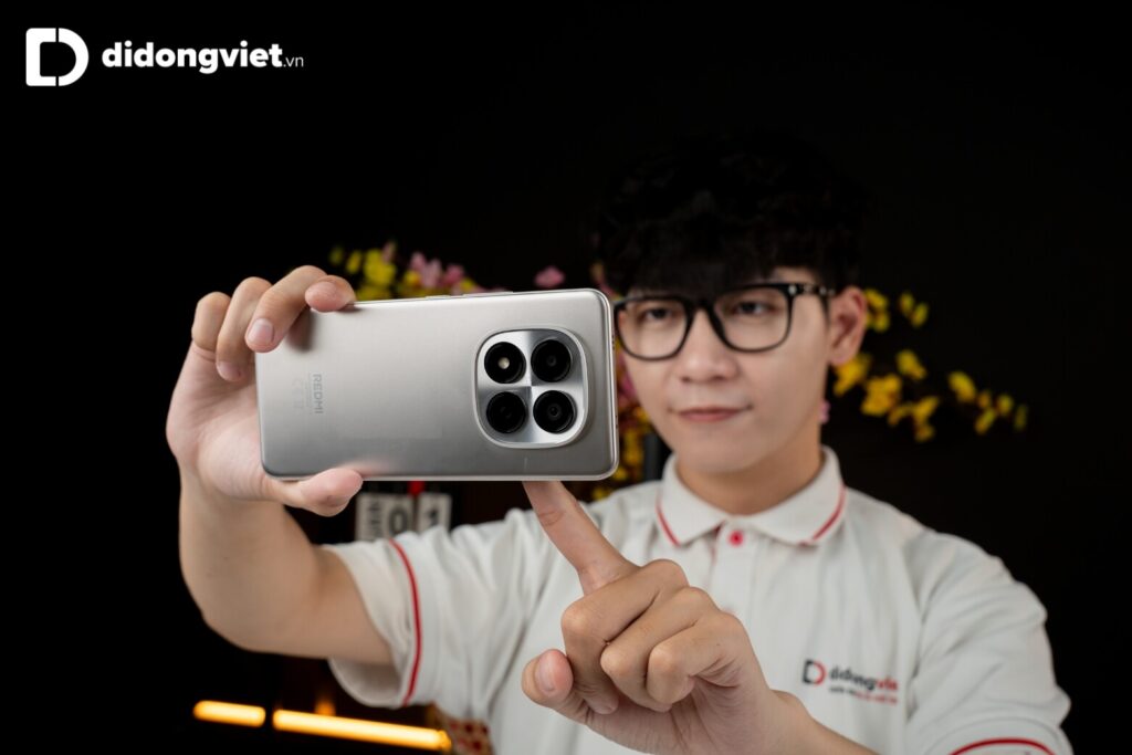 So sánh REDMI Note 17 Pro 5G và REDMI Note 15 Pro 5G: Có đáng lên đời? 13 REDMI Note 15 Pro 5G nổi bật với camera 200MP OIS, cho ảnh sắc nét và nhiều chi tiết khi hậu kỳ.