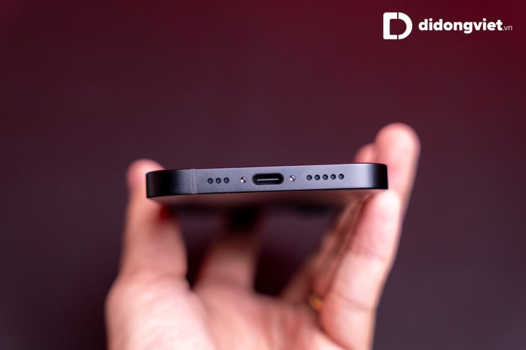 So sánh Xiaomi 17T và iPhone 17e về thông số kỹ thuật và trải nghiệm thực tế 24 iPhone 17e nổi bật với 26 giờ xem video và sạc MagSafe 15W tiện lợi.