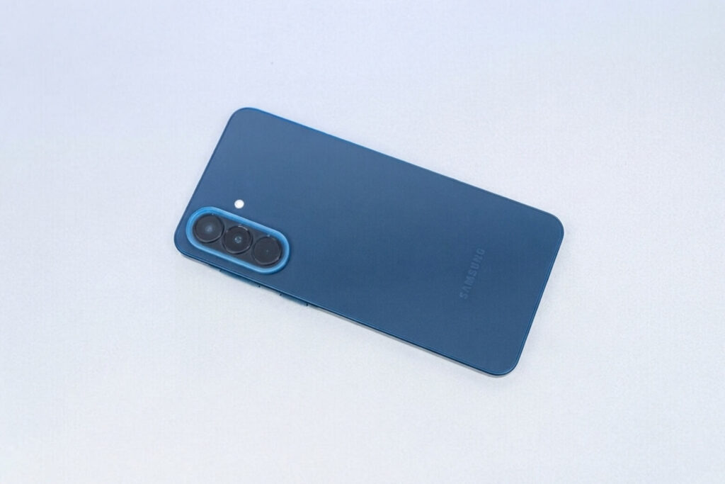 So sánh Xiaomi 17T và Samsung Galaxy A57 5G: Đâu là lựa chọn tối ưu trong phân khúc cận cao cấp? 12 so sanh xiaomi 17t va samsung galaxy a57 5g nen chon ban nao didongviet