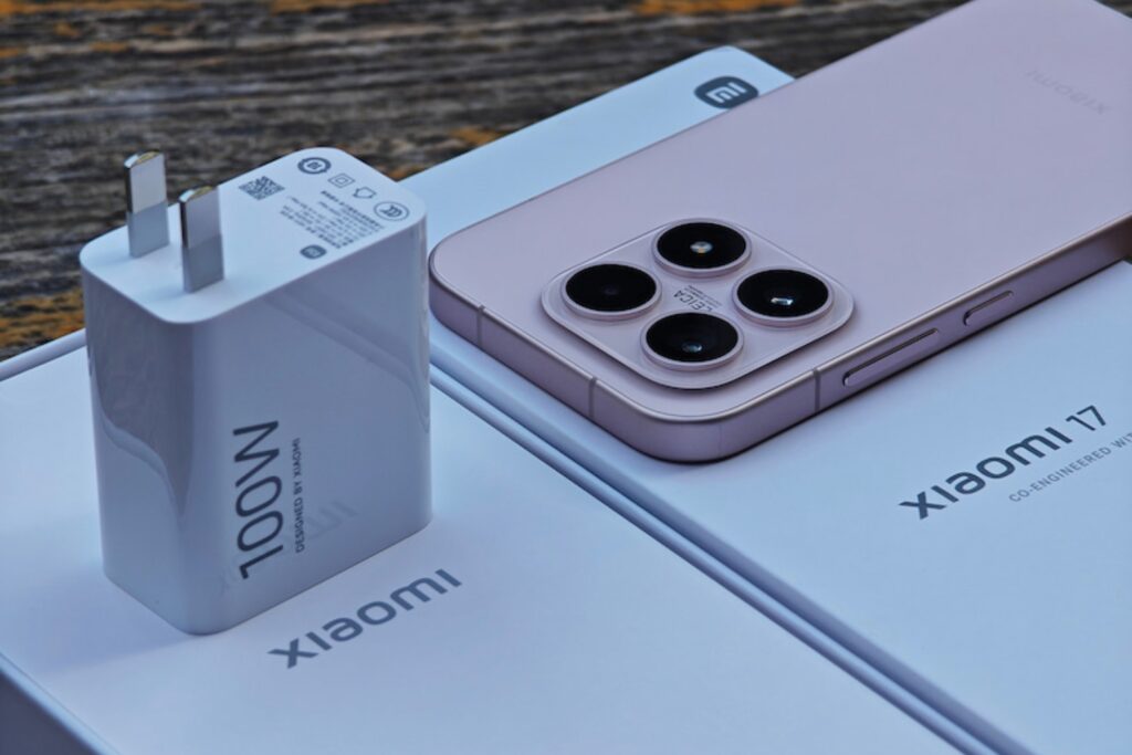 So sánh Xiaomi 17T và Xiaomi 17 giữa lựa chọn nhỏ gọn và màn hình lớn 14 Xiaomi 17 nổi bật với pin 6.330mAh, tối ưu LTPO và chip 3nm, cho thời gian sử dụng dài hơn.