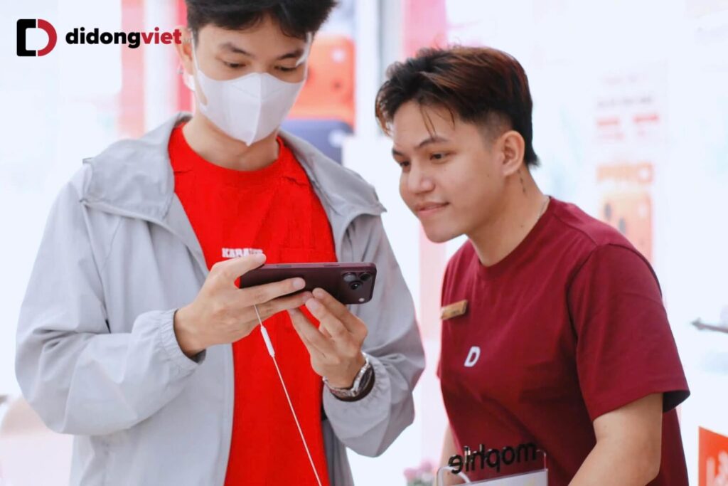 Trên tay iPhone 18 Pro: thiết kế, camera khẩu độ biến thiên và sạc nhanh 60W 7 iPhone 18 Pro nổi bật với màn hình LTPO OLED ProMotion 120Hz
