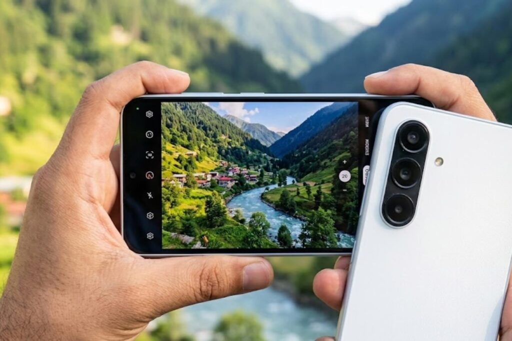 Trên tay Samsung Galaxy A18: thiết kế Key Island và trải nghiệm thực tế 7 Galaxy A18 sở hữu camera 50MP, đáp ứng tốt nhu cầu chụp ảnh cơ bản hằng ngày.