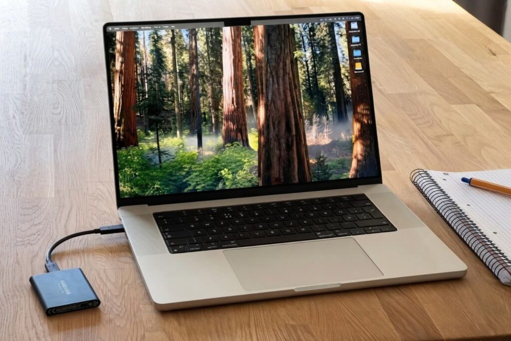 So sánh MacBook Pro M5 Max và MacBook Pro M4 Max: Đâu là điểm tựa hiệu năng cho dân chuyên nghiệp? 9 So sánh MacBook Pro M5 Max và MacBook Pro M4 Max: Đâu là điểm tựa hiệu năng cho dân chuyên nghiệp?