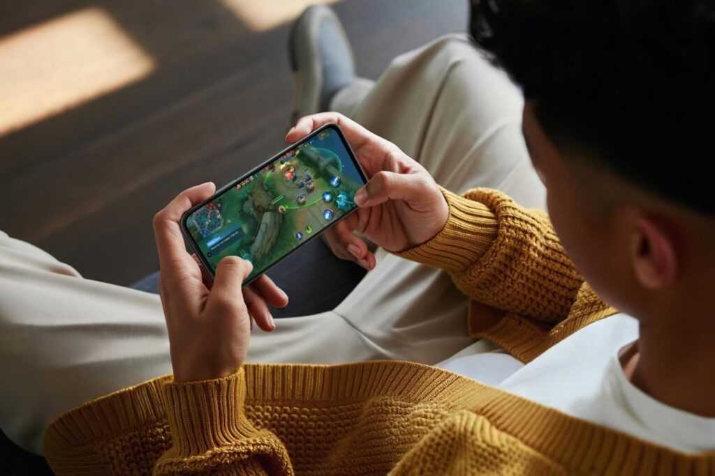 So sánh OPPO A6 và Samsung A17: Đâu là lựa chọn tối ưu? 18 OPPO A6 nổi bật với Snapdragon 685 4G và tản nhiệt buồng hơi 3.900mm².