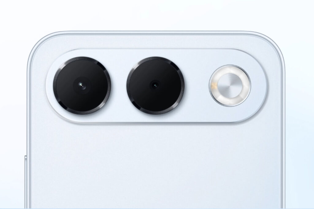 So sánh OPPO A7 Pro 5G và REDMI Note 17 5G: Đâu là lựa chọn tối ưu? 15 OPPO A7 Pro 5G nổi bật với camera selfie 50MP góc siêu rộng 100°.