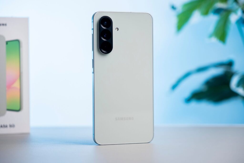 So sánh OPPO A7 Pro 5G và Samsung A56 5G: Đâu là lựa chọn tối ưu? 10 So sánh OPPO A7 Pro 5G và Samsung A56 5G: Đâu là lựa chọn tối ưu?