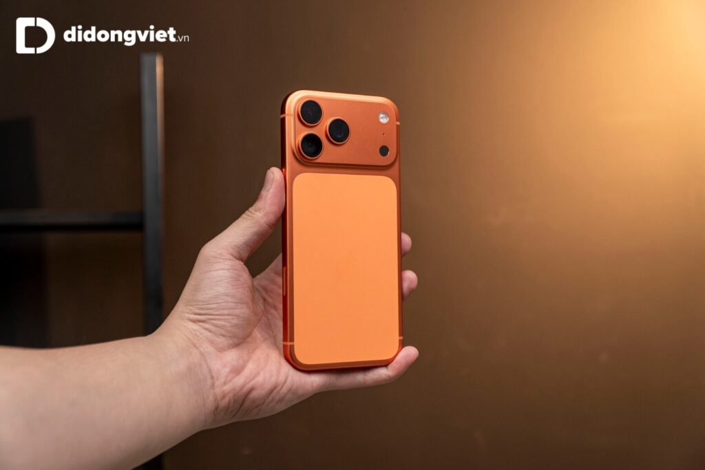 So sánh OPPO Find X10 và iPhone 17 Pro Max: Lựa chọn nào phù hợp cho bạn? 9 iPhone 17 Pro Max nổi bật với màn hình đạt độ sáng tối đa 3.000 nits