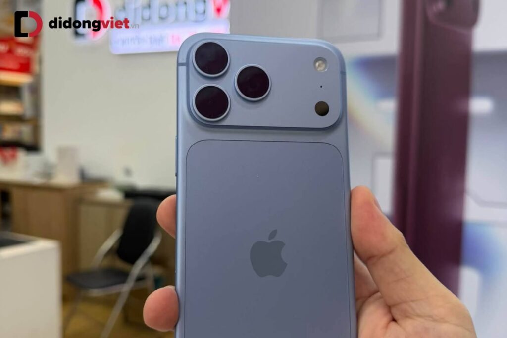 So sánh OPPO Find X10 và iPhone 18 Pro Max: Lựa chọn đột phá hay ổn định dài hạn? 11 iPhone 18 Pro Max nổi bật với màn hình OLED 6,9 inch, độ sáng 3.000 nits và Dynamic Island thế hệ mới.