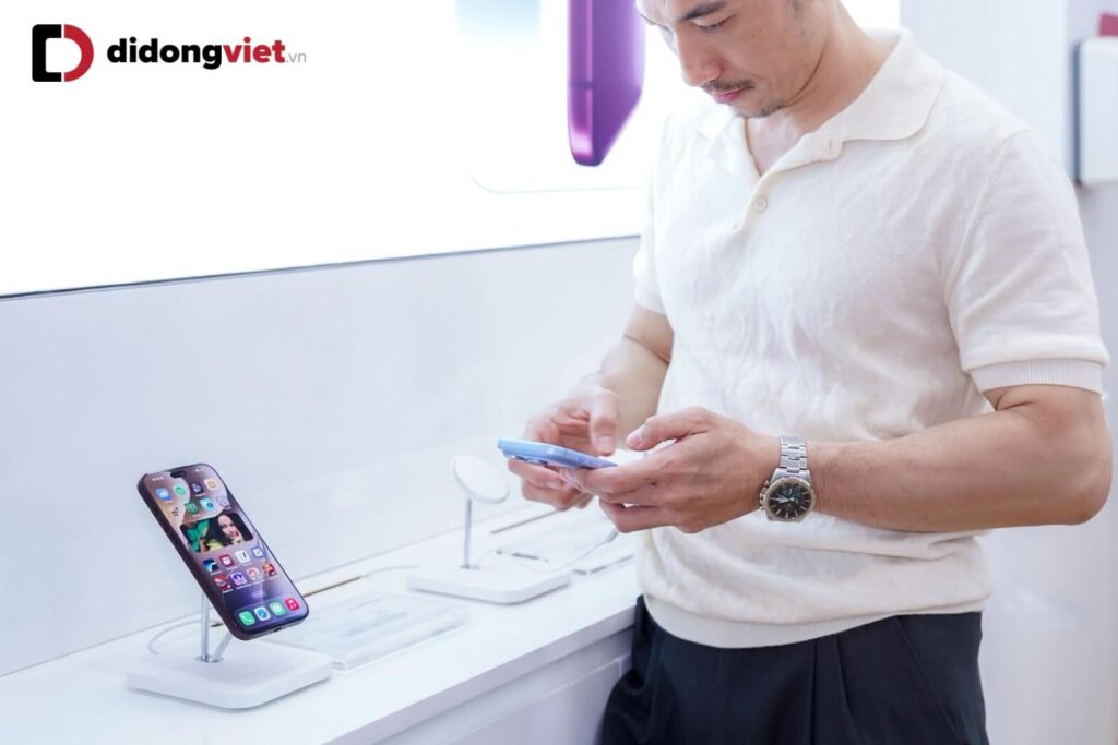 So sánh OPPO Find X10 và iPhone 18 Pro Max: Lựa chọn đột phá hay ổn định dài hạn? 18 iPhone 18 Pro Max nổi bật với thời lượng xem video 45 giờ, sạc nhanh 60W và MagSafe 25W.