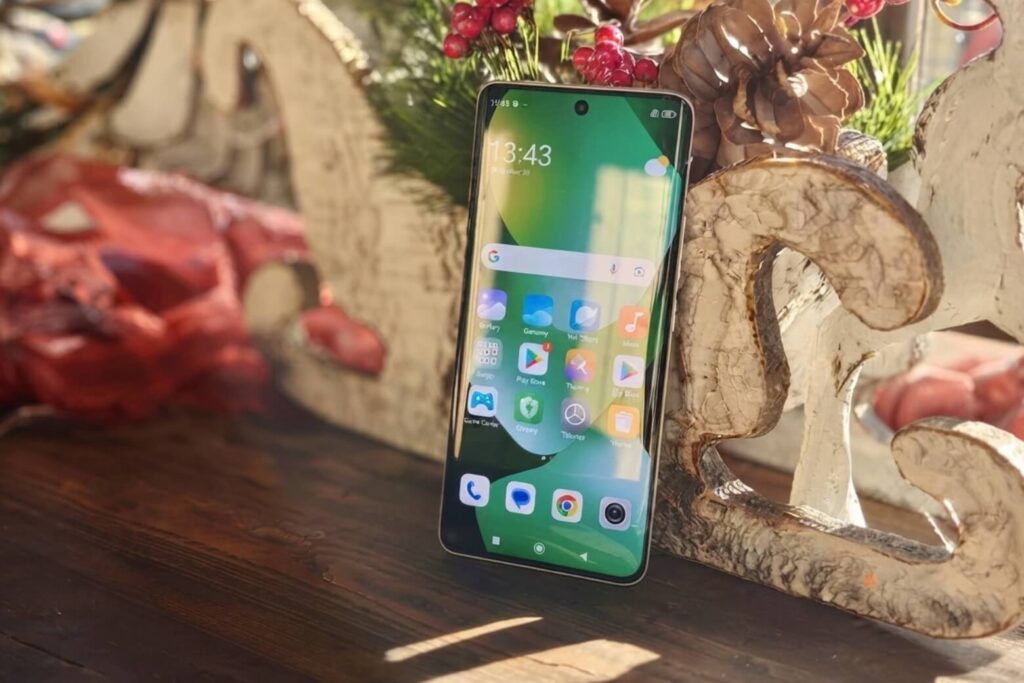 So sánh REDMI Note 15 và REDMI Note 14 Pro: Chọn bản chuẩn đời mới hay bản Pro tiền nhiệm? 8 so sanh redmi note 15 va redmi note 14 pro kha nang hien thi didongviet