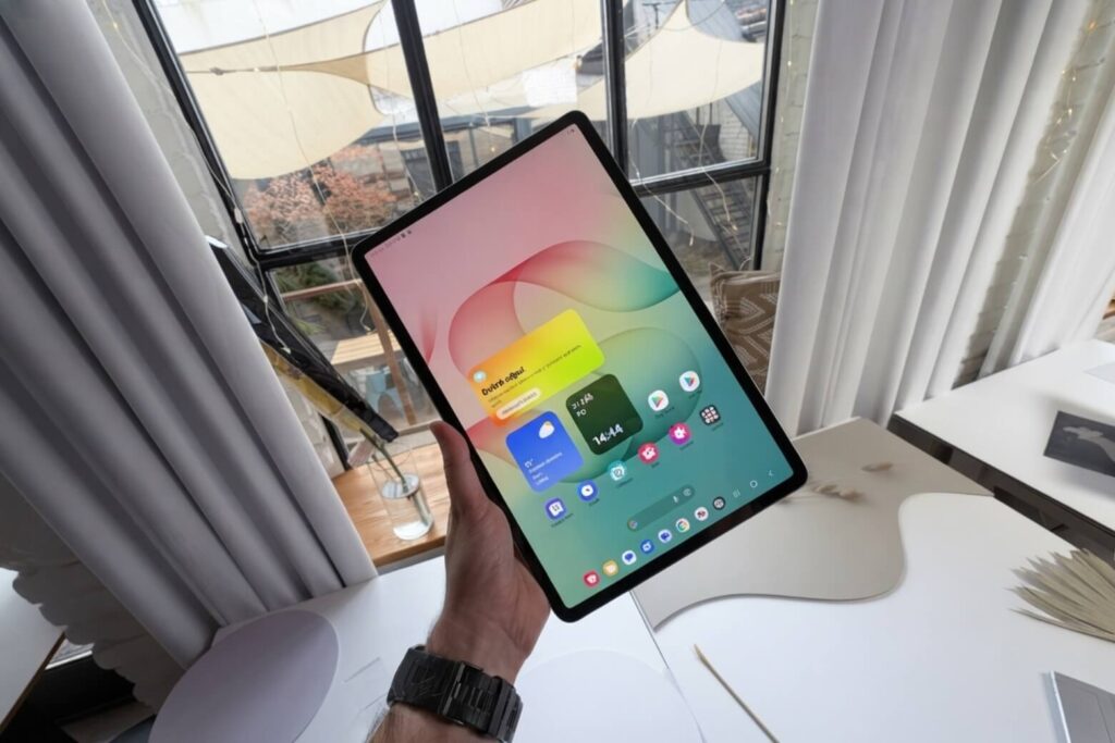 So sánh Samsung Galaxy Tab S12 Plus và Galaxy Tab S10 Plus: Có đáng để lên đời? 7 So sánh Samsung Galaxy Tab S12 Plus và Galaxy Tab S10 Plus: Có đáng để lên đời?