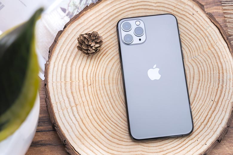 so sánh iPhone 11 Pro với iPhone 12 Pro