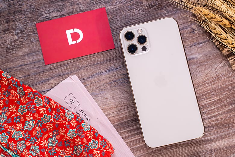 so sánh iPhone 11 Pro với iPhone 12 Pro