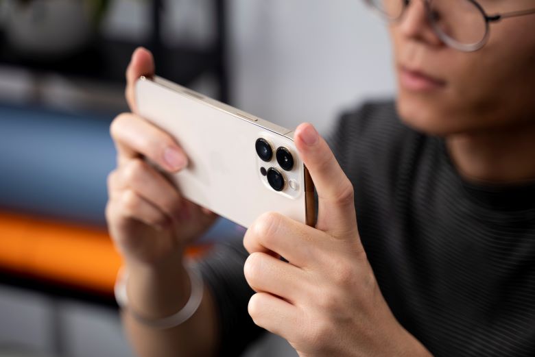 So sánh iPhone 13 Pro với iPhone 12 Pro