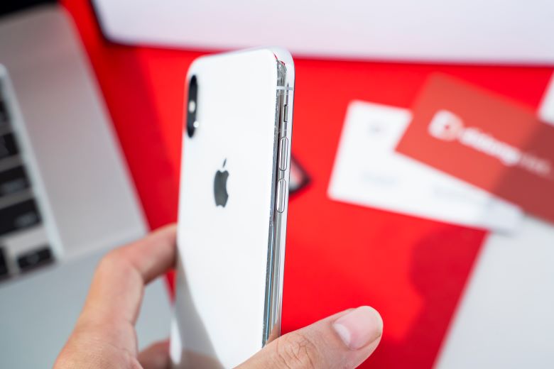 So sánh iPhone Xs với iPhone XR