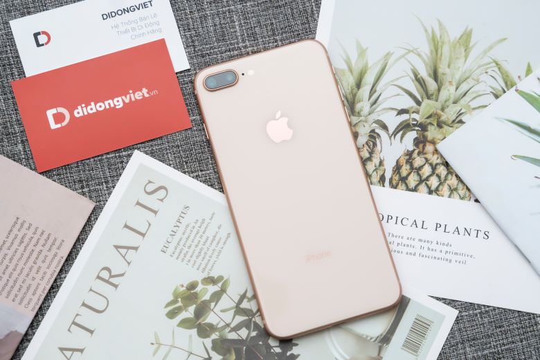 So sánh iPhone 8 Plus với XS