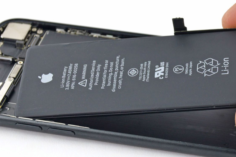 Sạc pin iPhone đúng cách