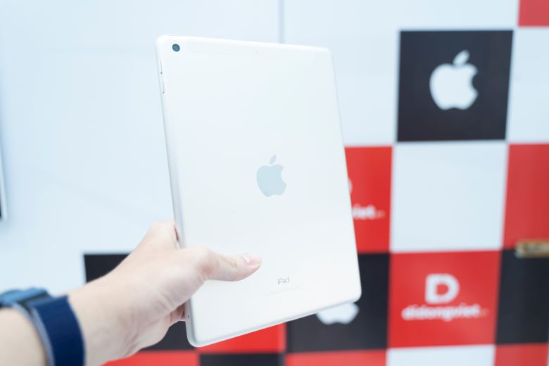 Nên mua iPad nào