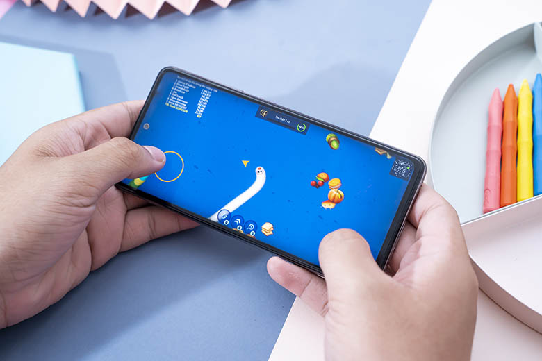 Thay mặt kính Samsung A52 giá bao nhiêu?
