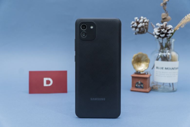 Ingakanani i-Samsung A03?